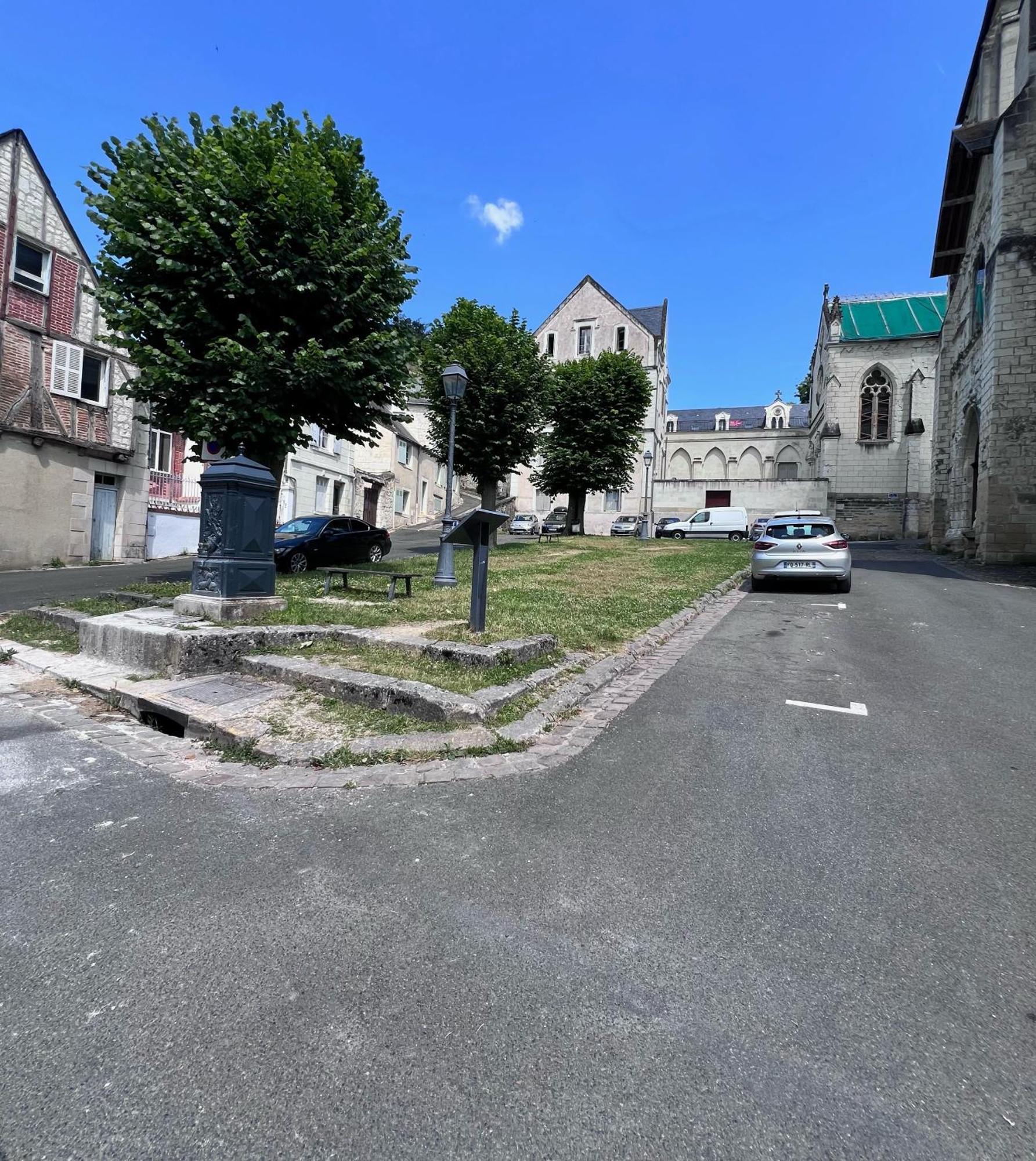 Le Jeanne, Appartement En Duplex Proche Forteresse Et Centre Ville Chinon Zewnętrze zdjęcie